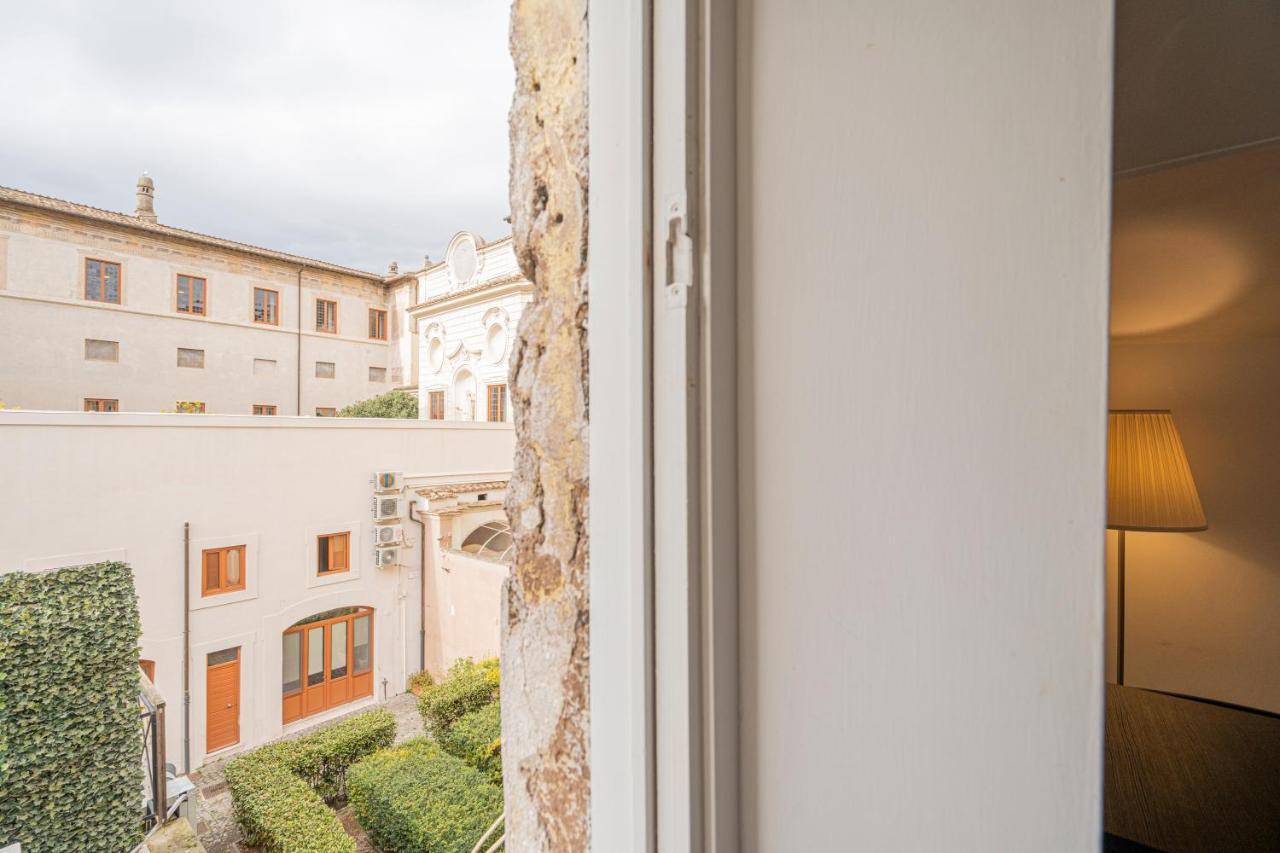Campo De' Fiori 34 Hotel Rome Exterior photo
