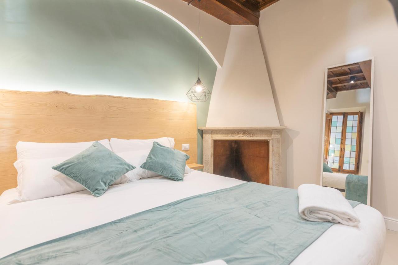 Campo De' Fiori 34 Hotel Rome Exterior photo